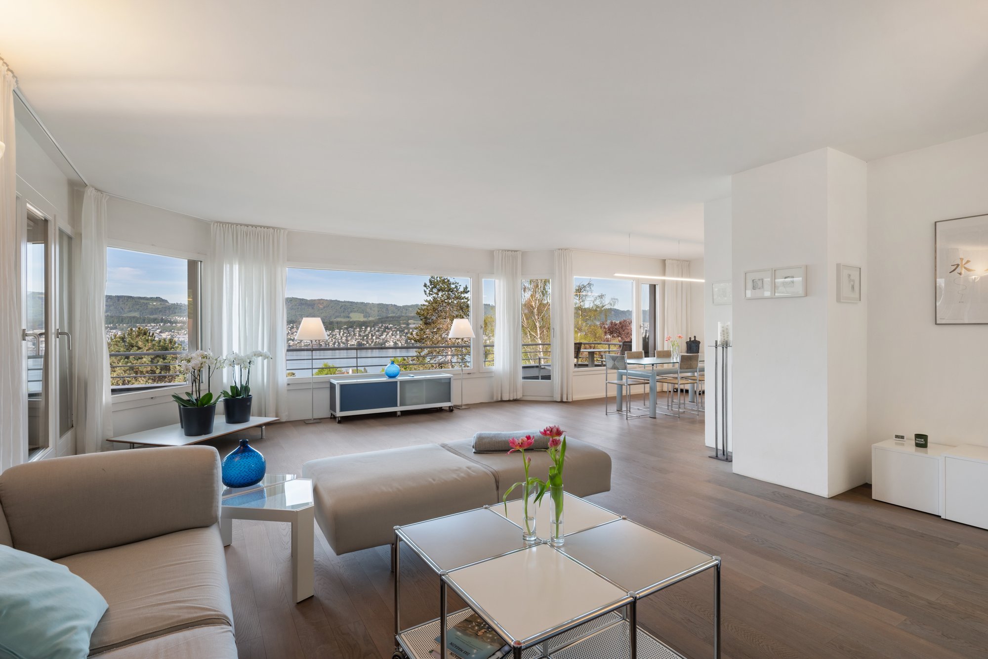 136 m² mit Panoramablick auf See und Alpen